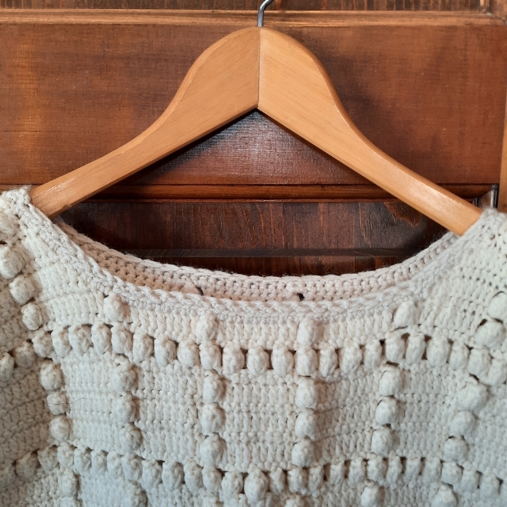 Vintage handmade cream 3D grid texture knit pullover sweater vest - Picture 4 of 8